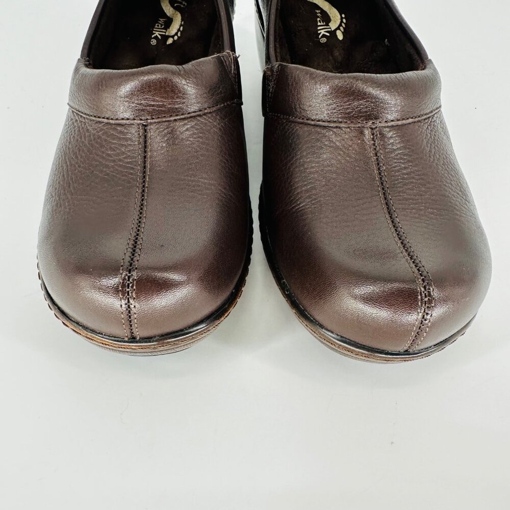 SoftWalk Brown Leather Slip On Melody Platform Non-Skid Work Clog Wedge Mule 6M - Picture 4 of 8